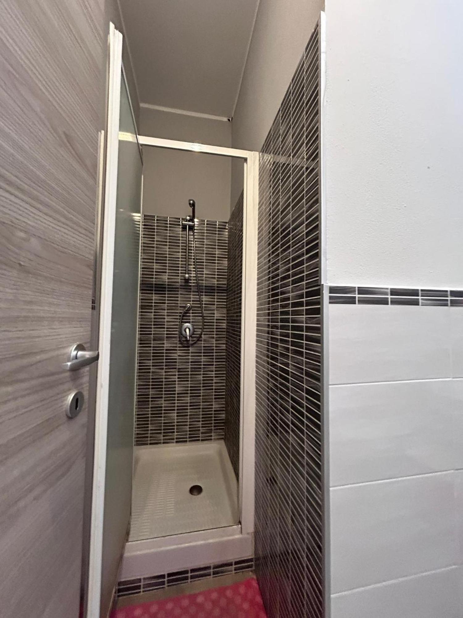 Appartamento Con Terrazzo Privato E Netflix Cagliari Dış mekan fotoğraf