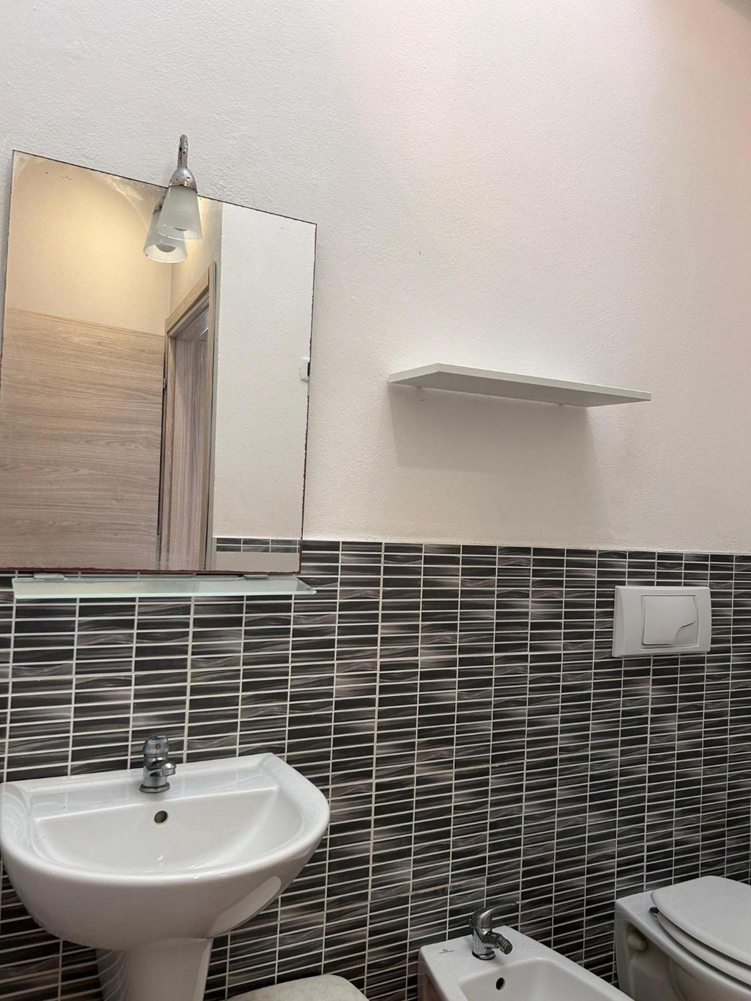 Appartamento Con Terrazzo Privato E Netflix Cagliari Dış mekan fotoğraf